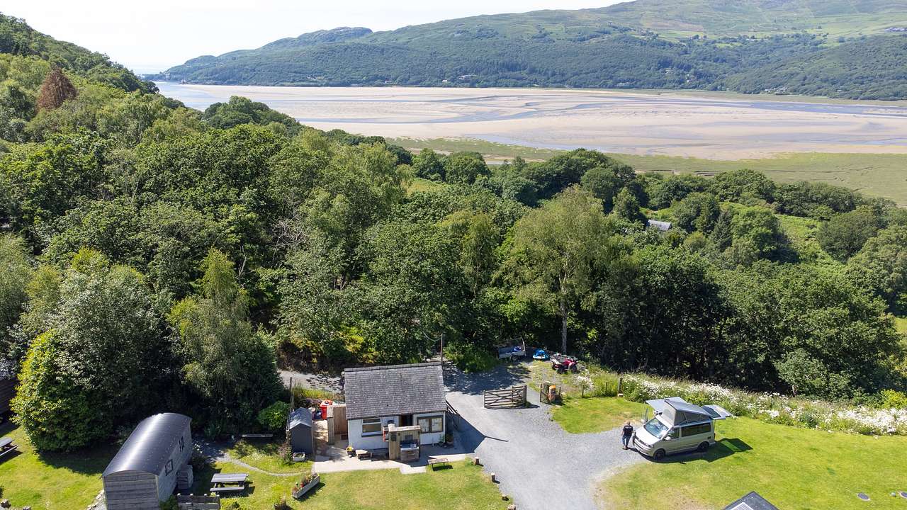 Graig Wen - Wild Snowdonia Escapes