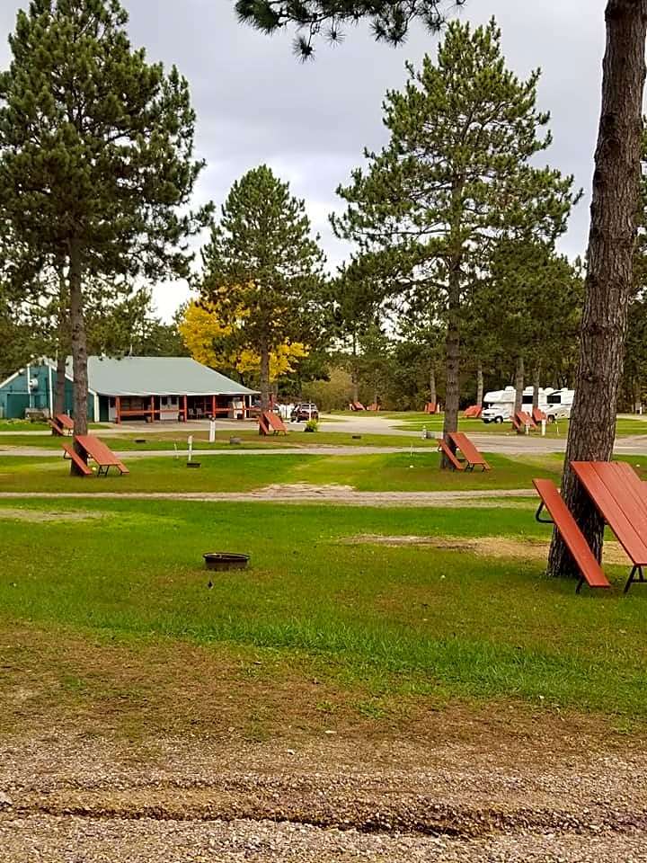 Country Roads Motorhome & RV Park