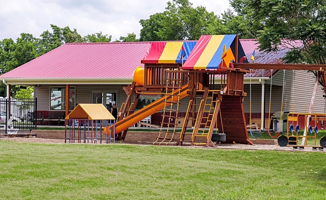 Hog Valley RV & Treehouse Resort