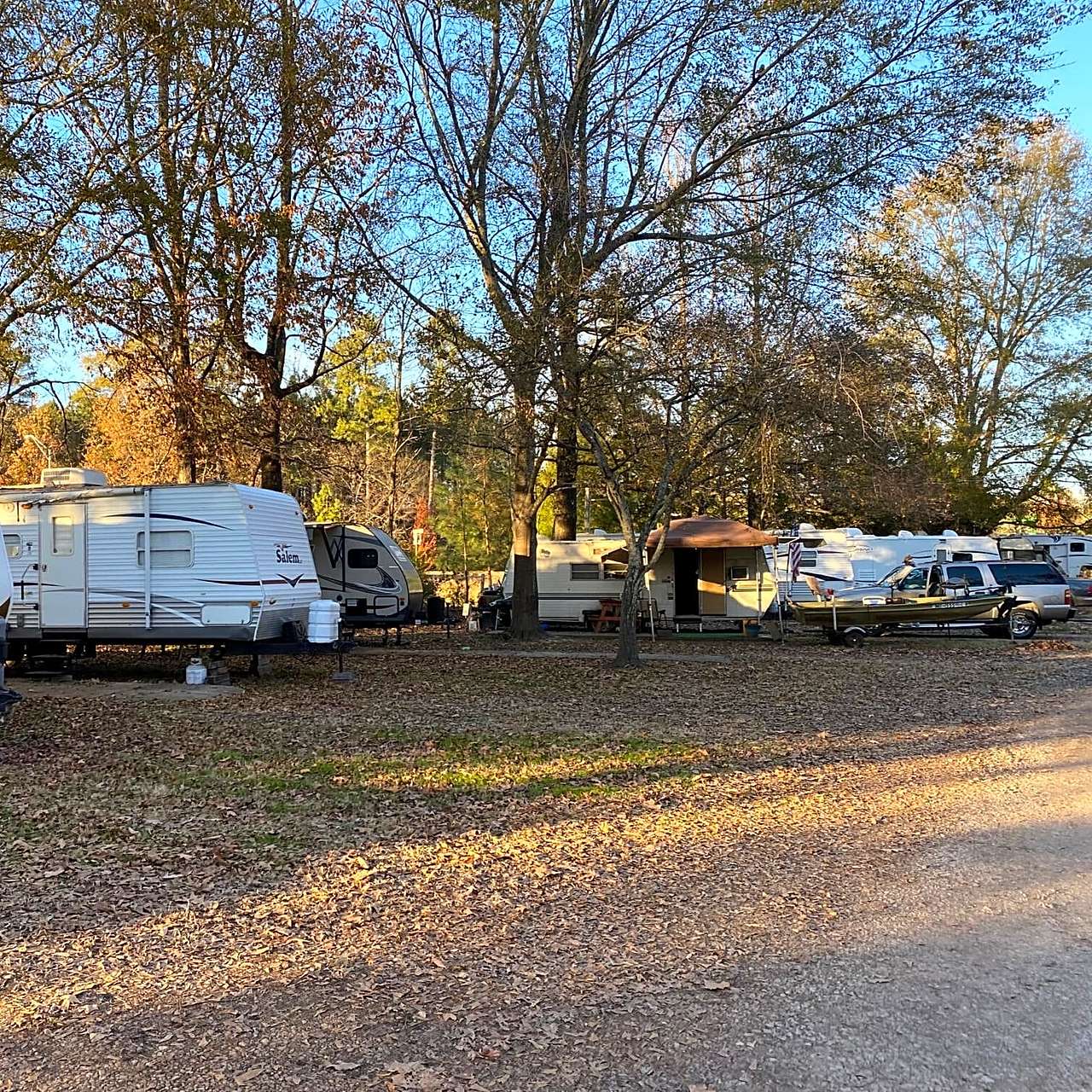 Frog Hollow Campground & RV Park