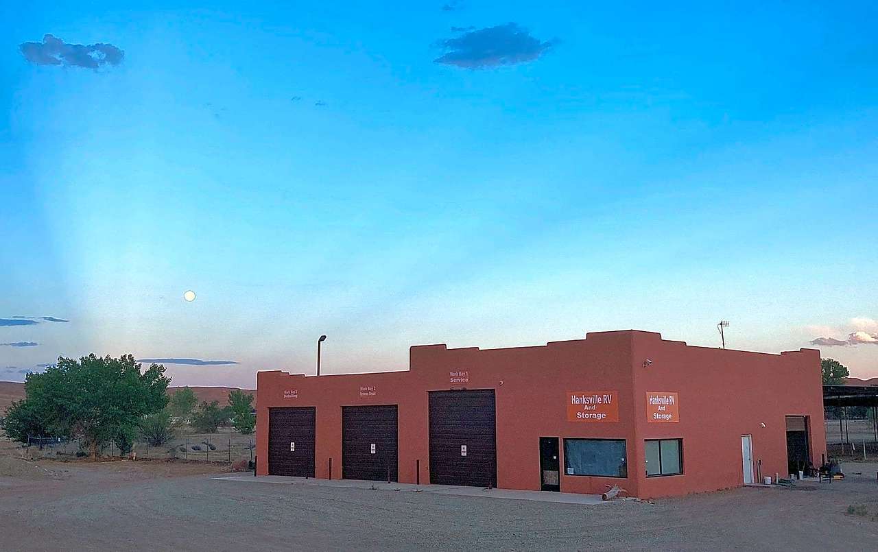 Hanksville RV & Storage