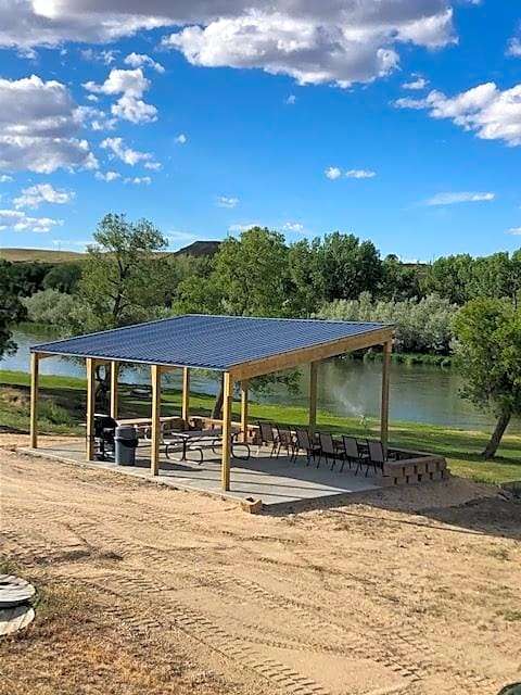 Rivers Edge RV & Cabins Resort