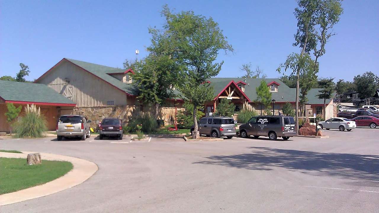 Twin Fountains RV Resort
