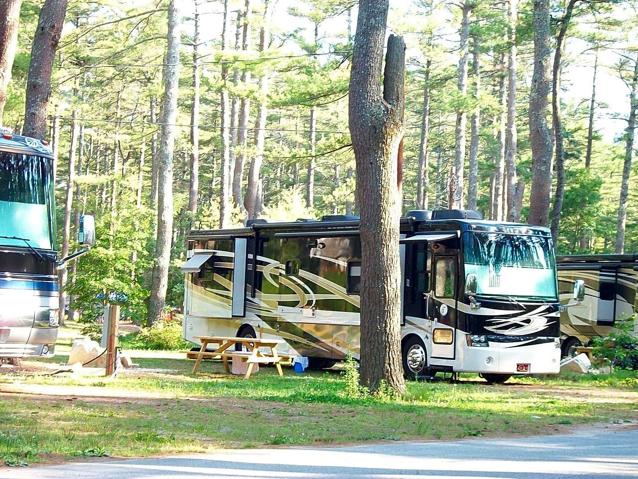 Pinewood Lodge Campground