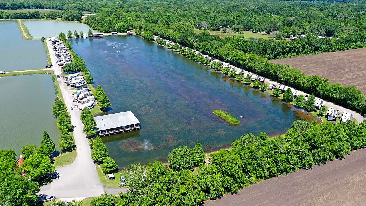 Poche's RV Park and Fish-N-Camp