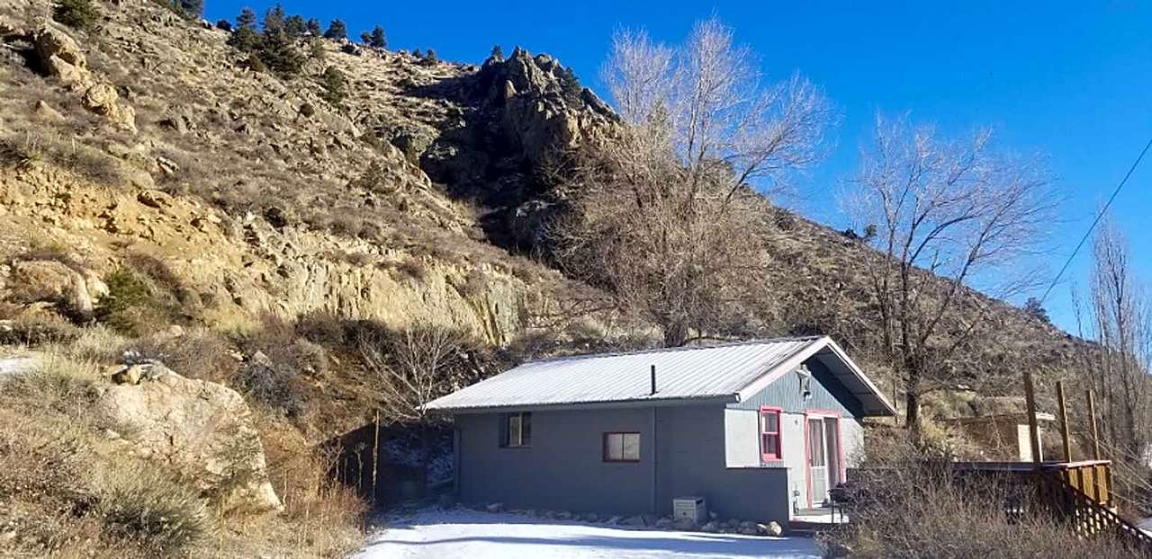 Cabin 05