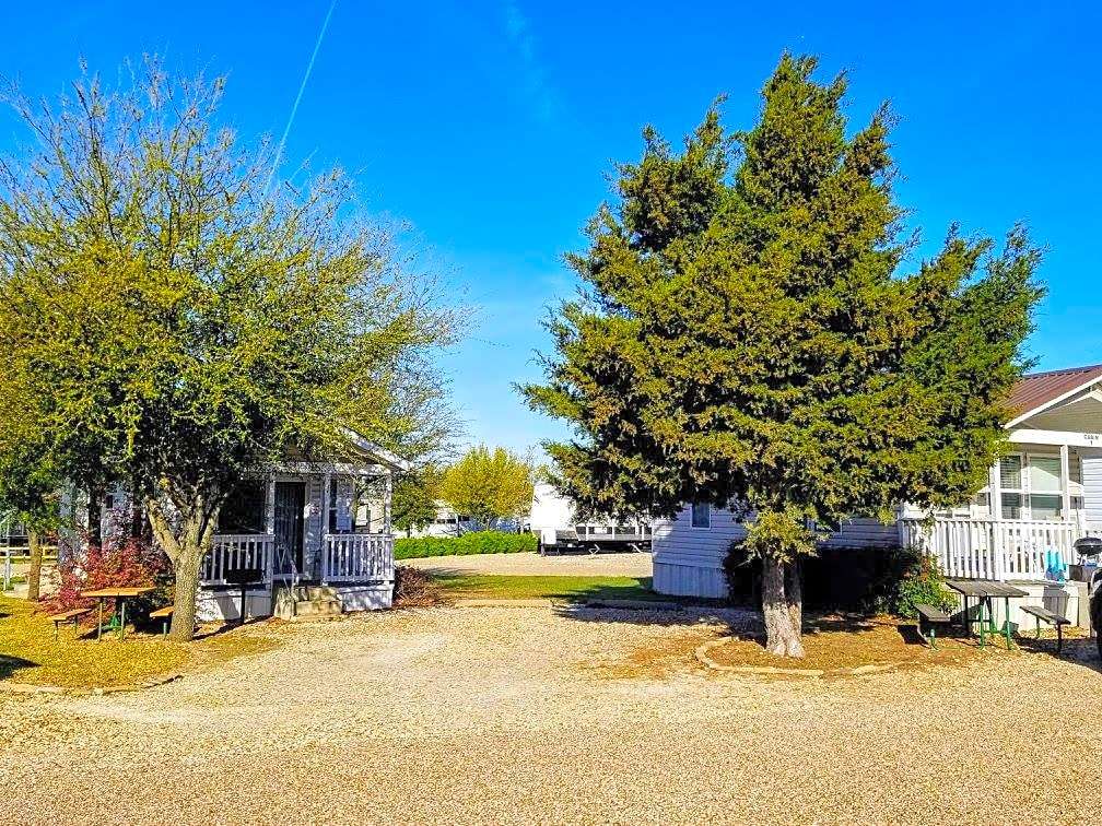 Cottage (1 bedroom - 1 bath)