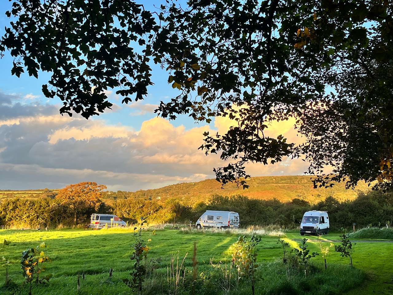 The Hide Camping & Glamping