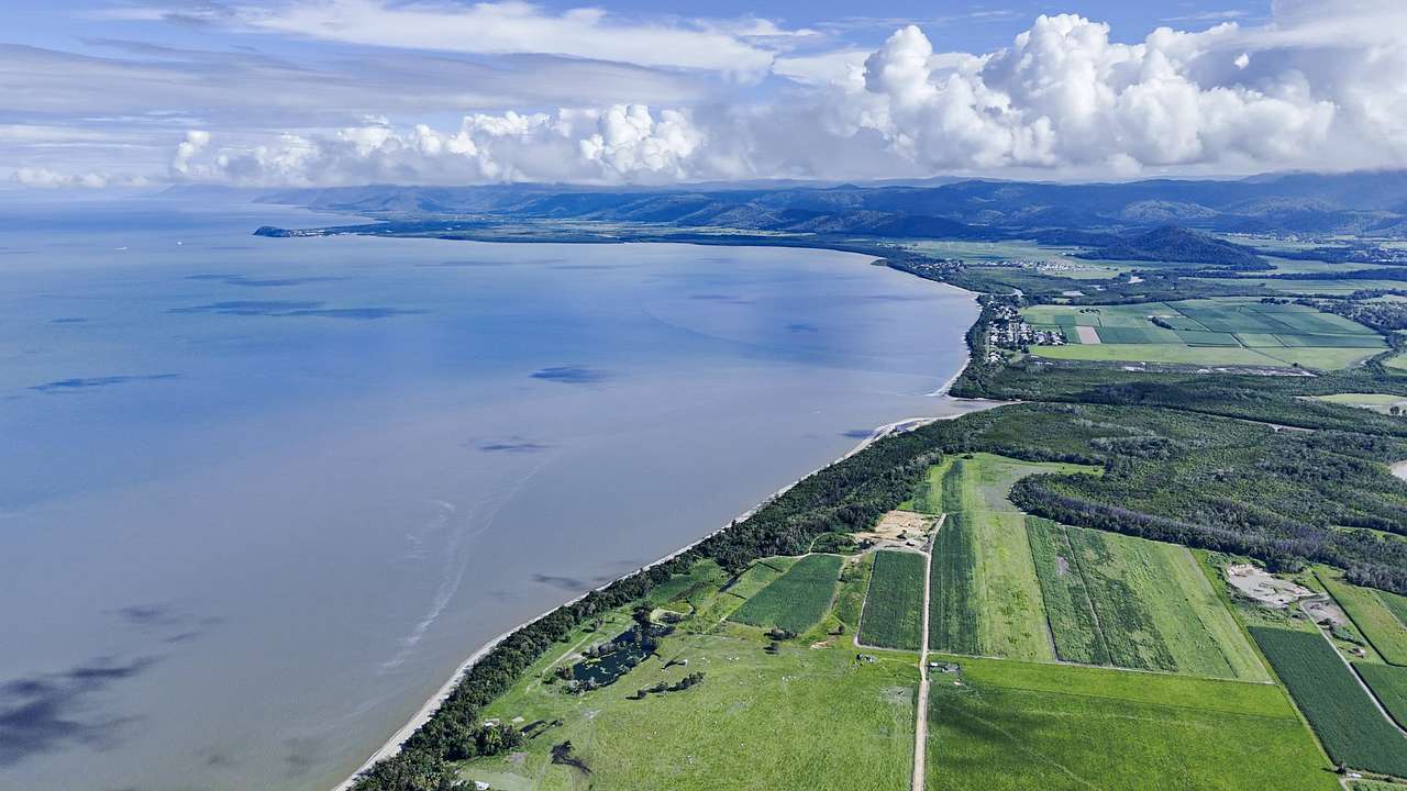 Port Douglas Ocean Views Farmstay