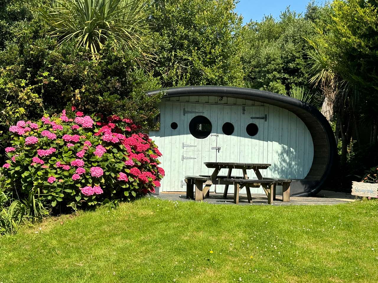 Surf Pod 