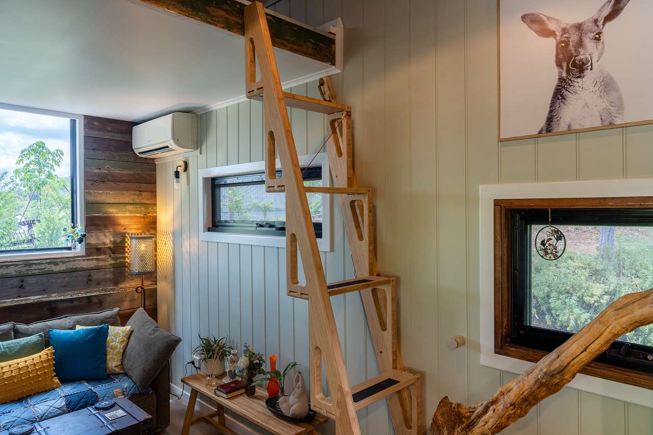 The Cabin, Ghost Gum Gully
