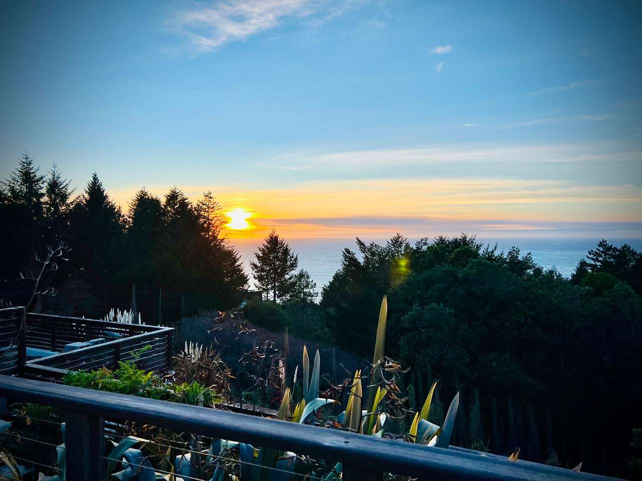 Lost Coast, Oceanview Retreat