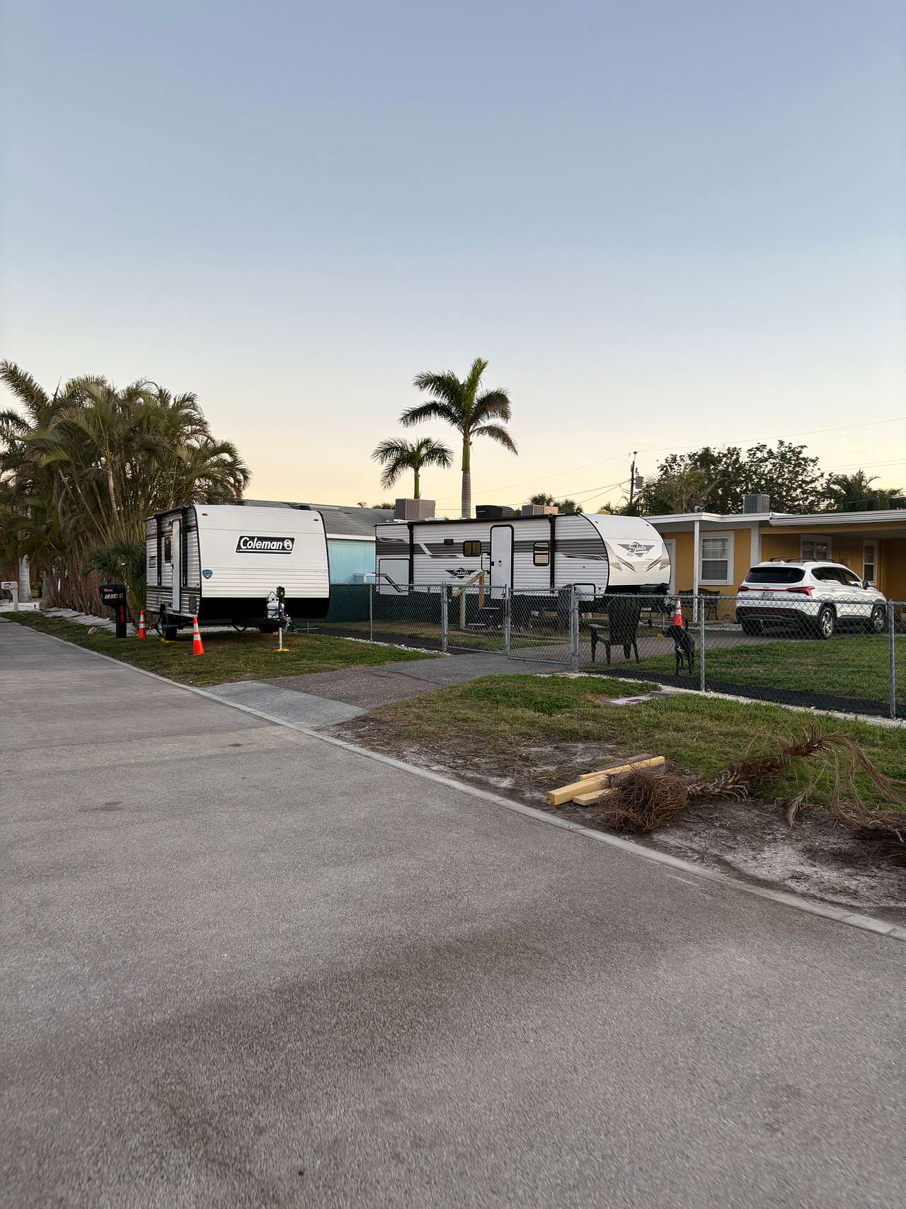 Mad Beach Rv Or Trailer Spot
