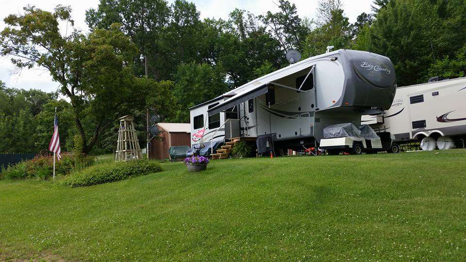 Country Roads Motorhome & RV Park