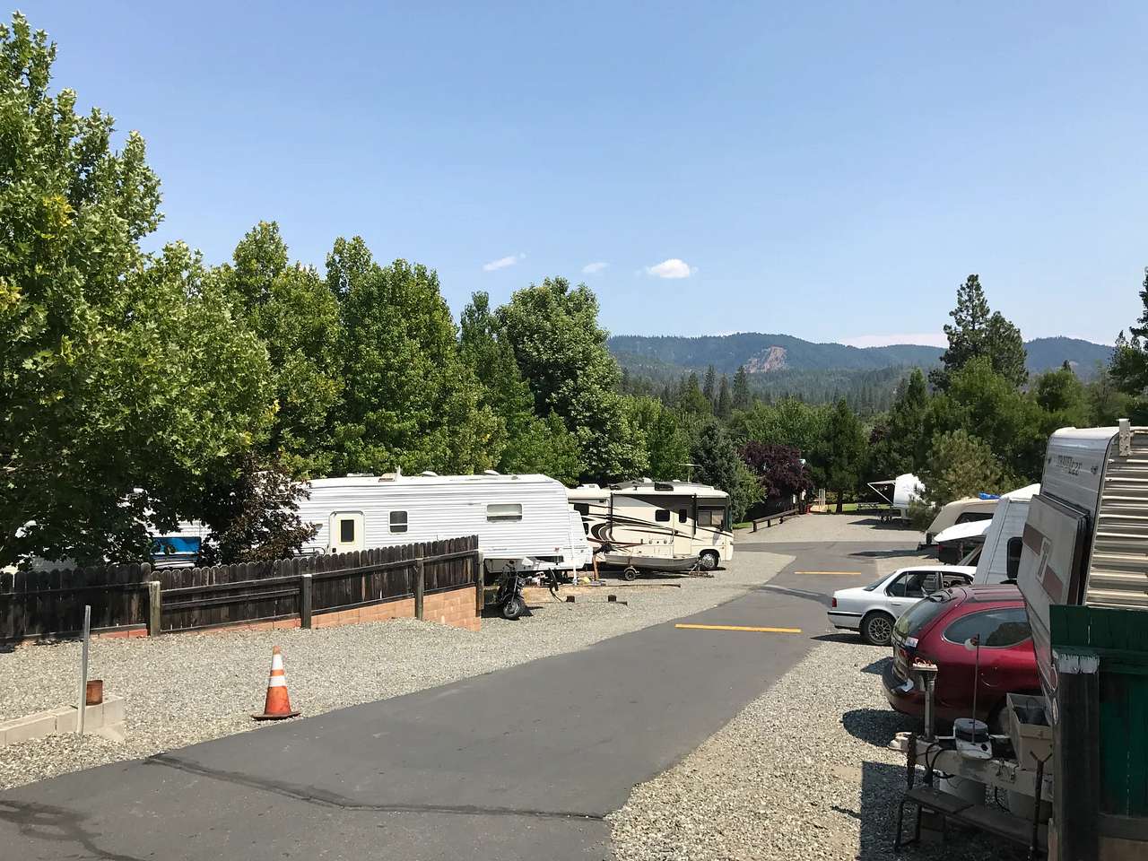 Trinity Alps RV Park