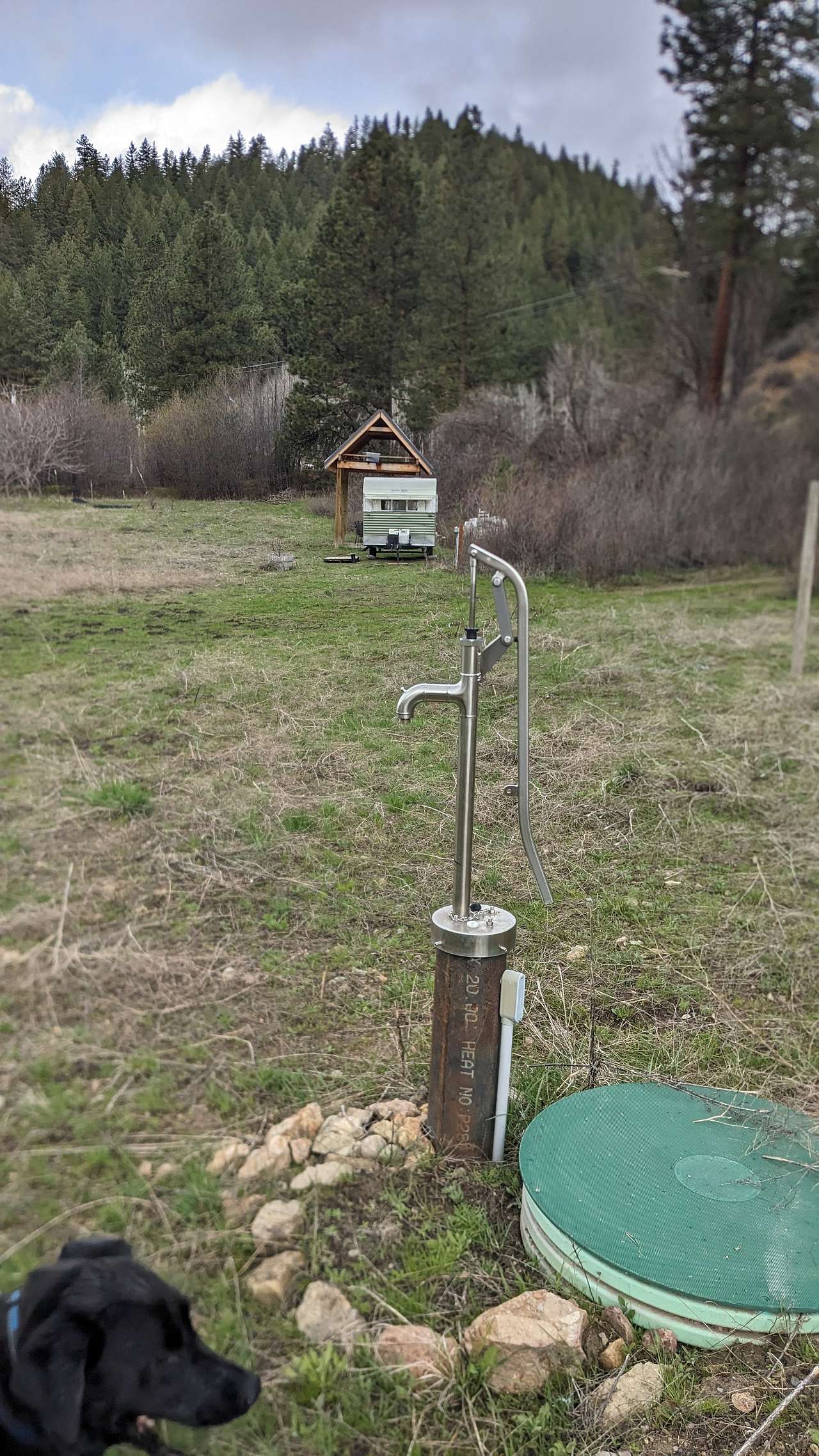 Cool water well pump