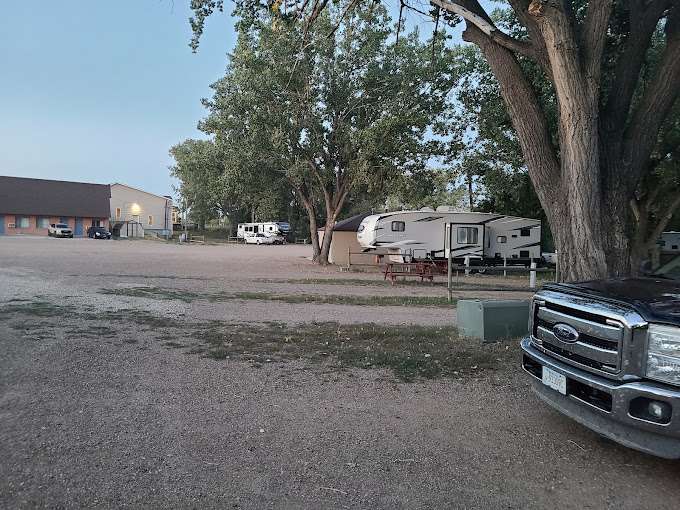 Edgewater Inn And RV Park