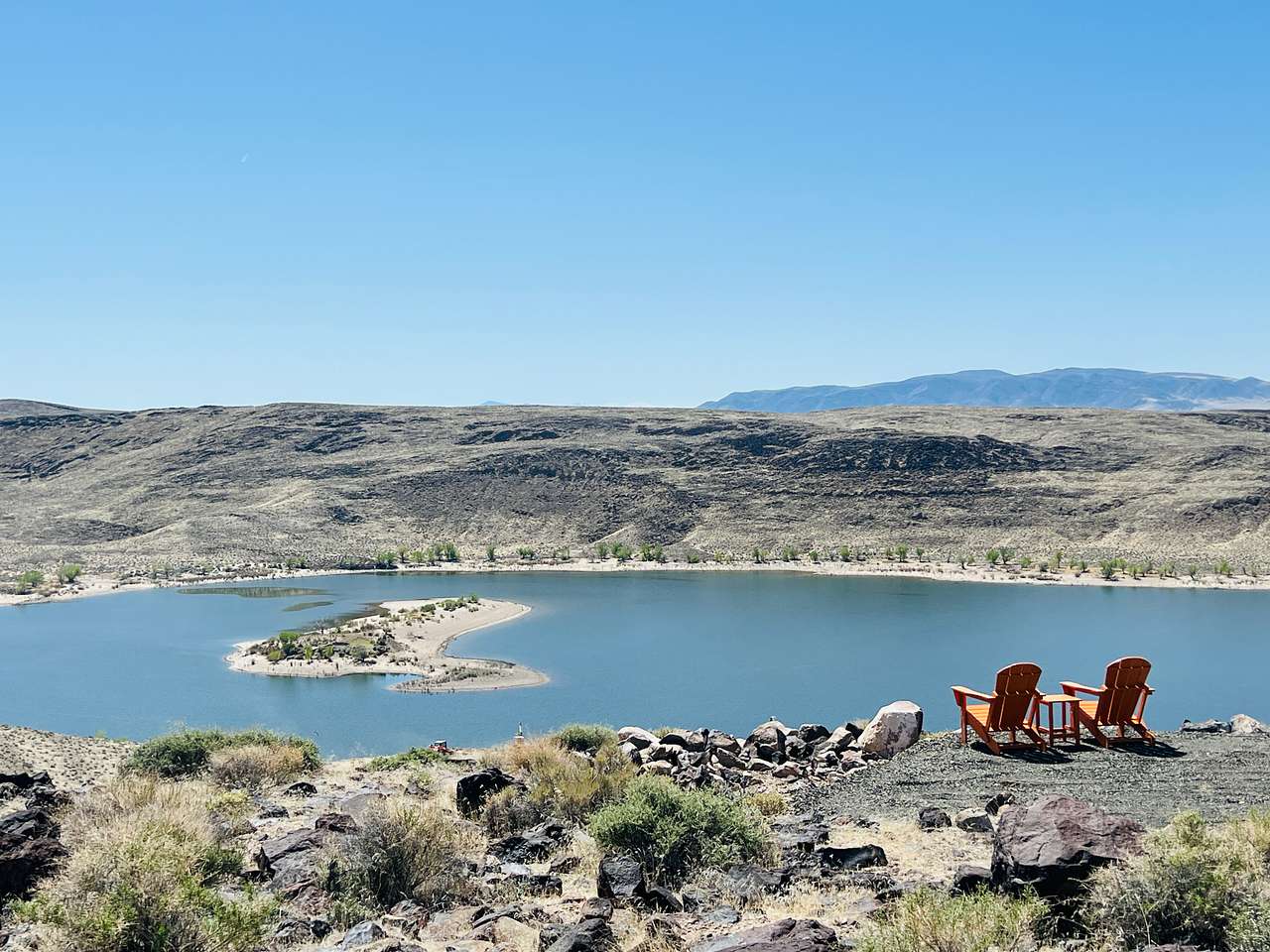 Lahontan Shores High Desert Retreat