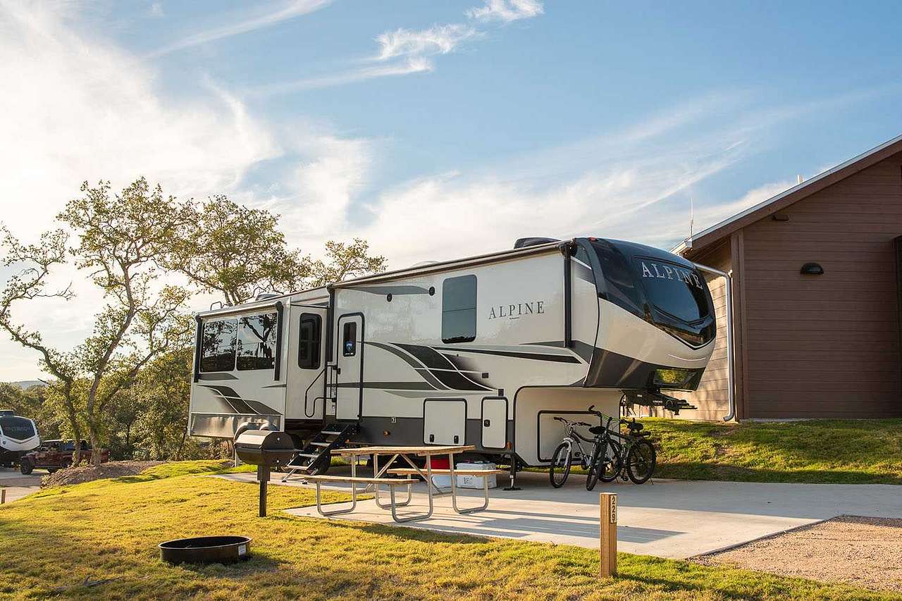 Red Carpet Back-In RV