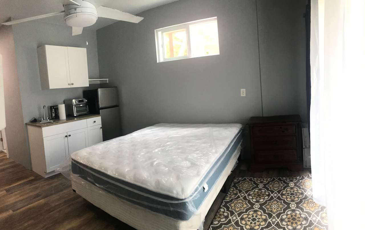 Private Studio - Oceanview Property