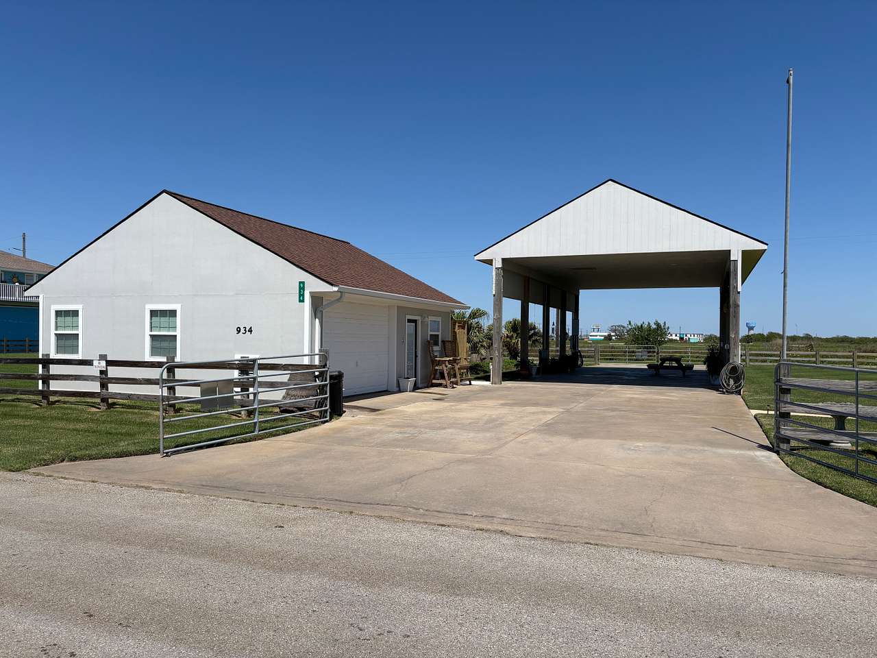 Barefoot Bungalow And RV Spot