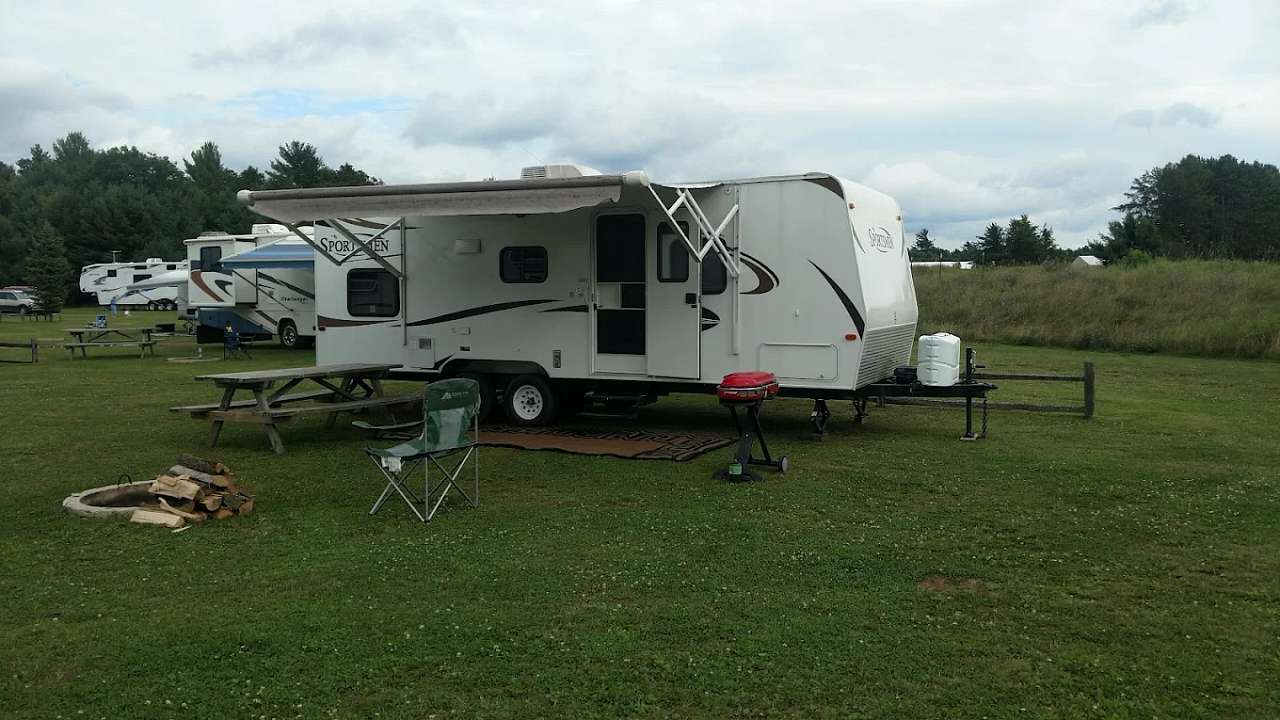 Hi-Pines Campground and Resort