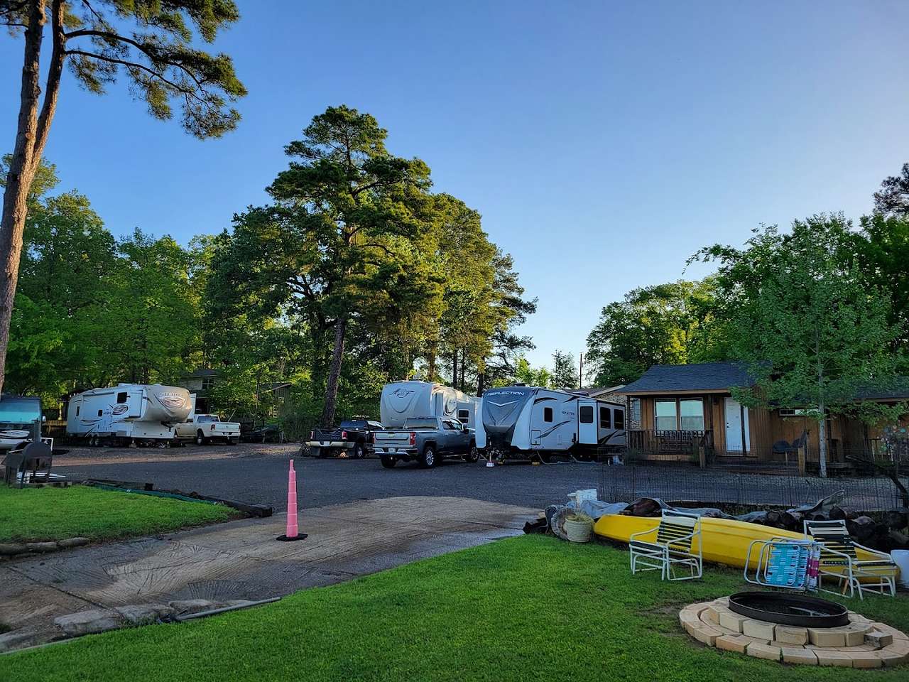 Scenic View Motel & RV Park
