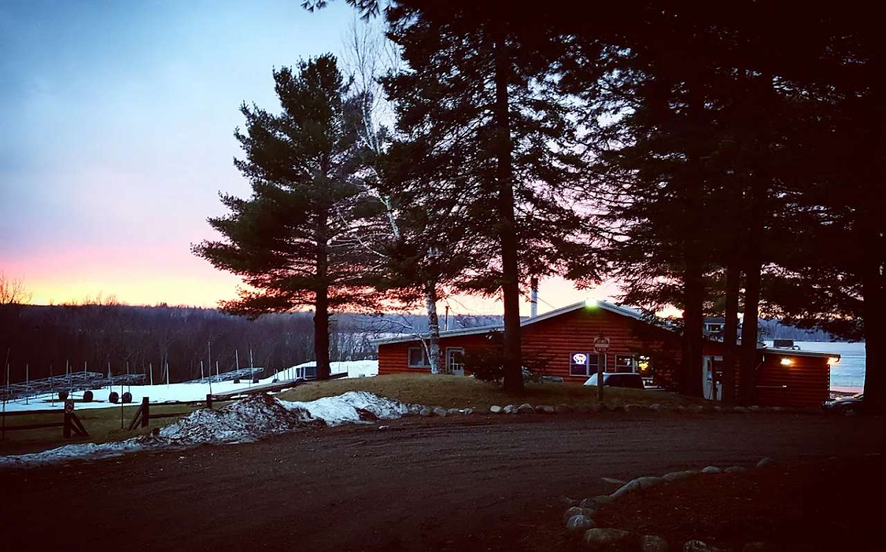 Bucksnort Resort