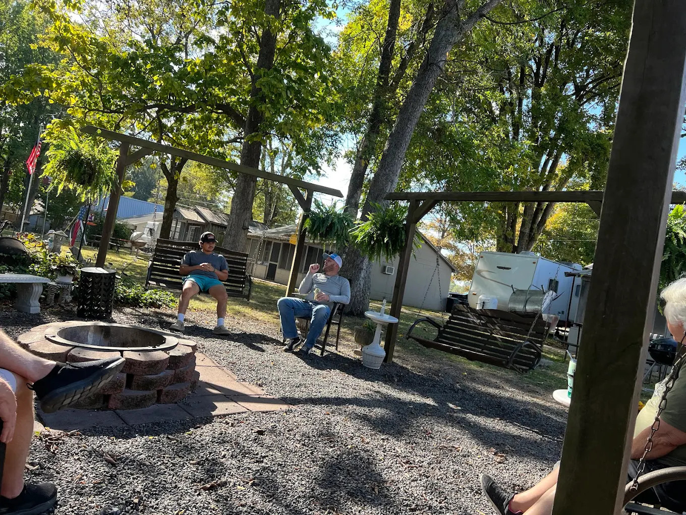 Sportsmans Resort