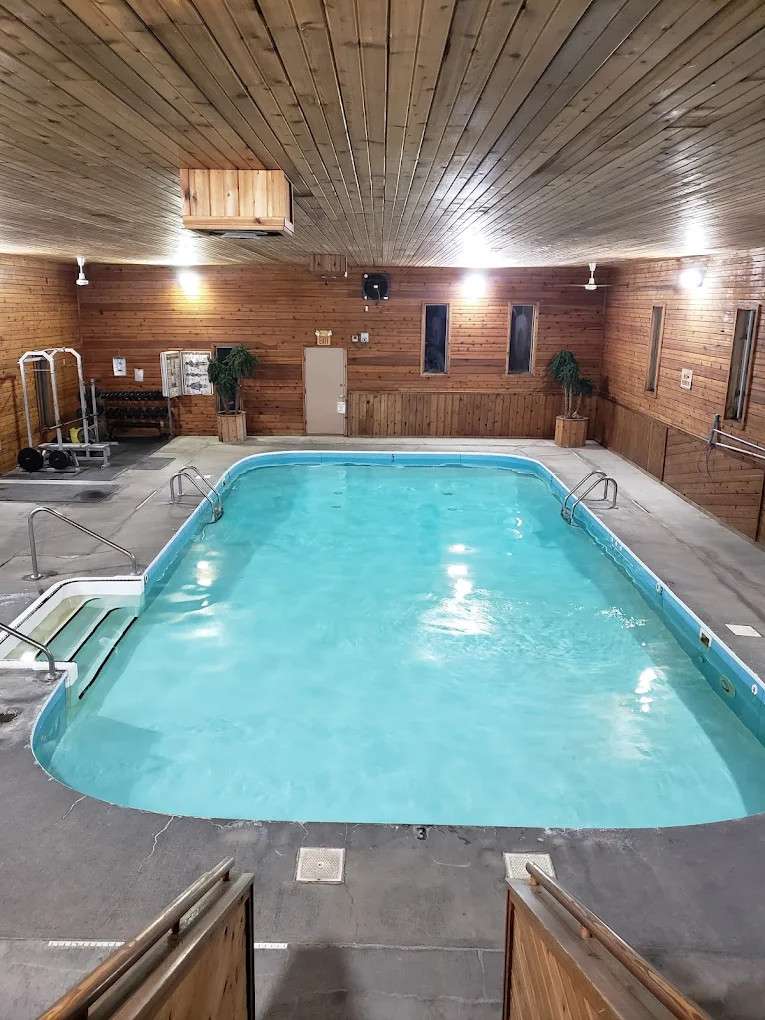 Edgewater Inn And RV Park