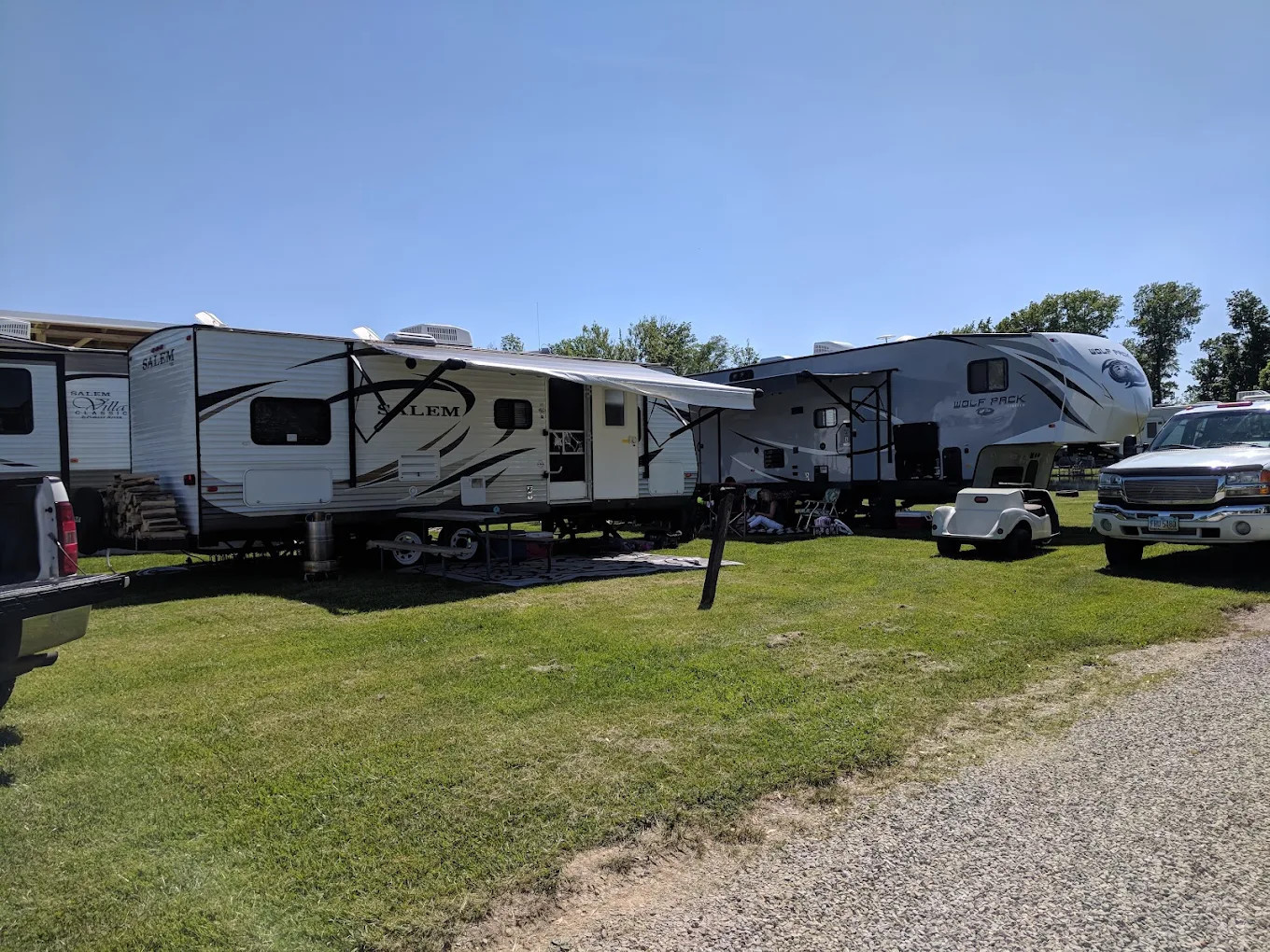 Leafy Oaks Campground Inc
