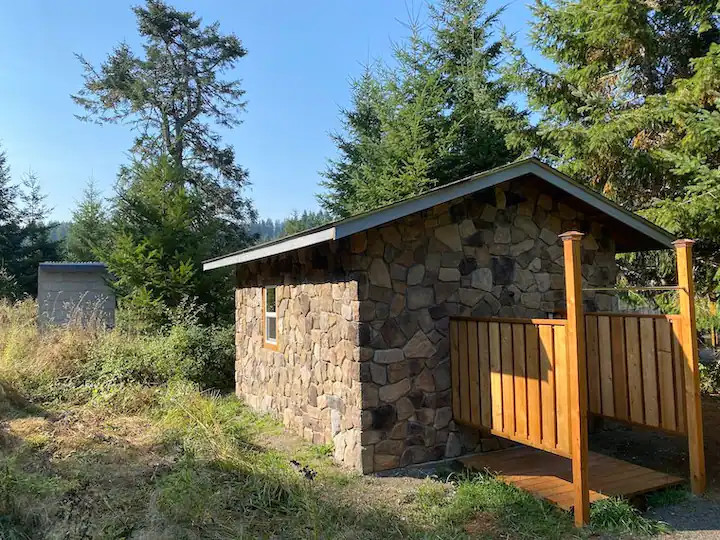 Glamping In The Wild