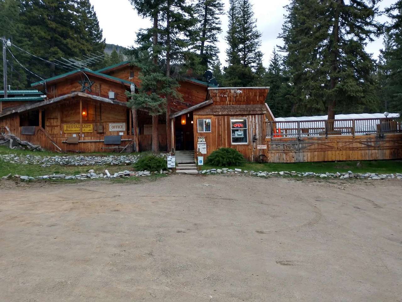 Lost Trail Hot Springs Resort