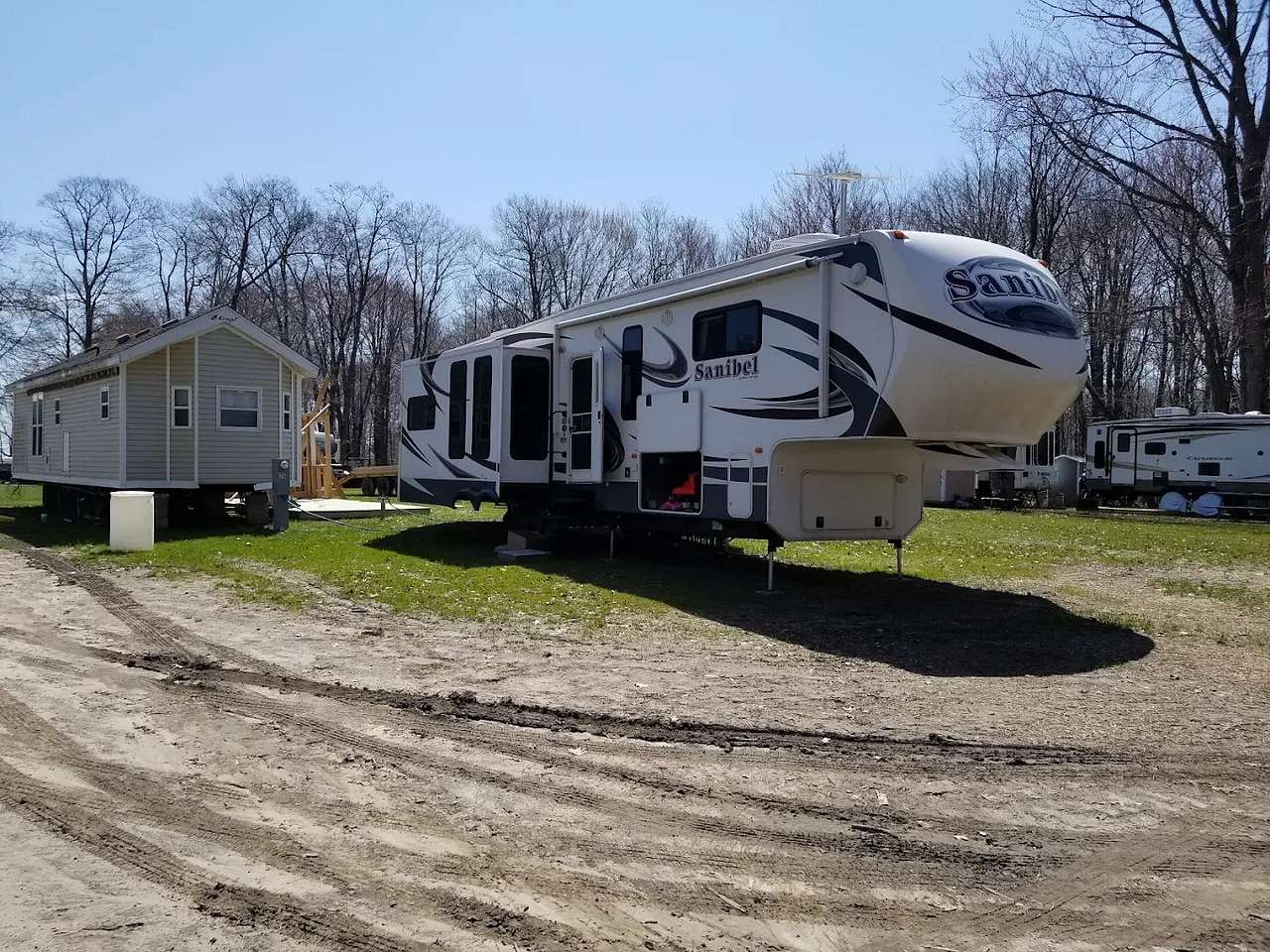 Pt Au Gres Marina and Campground