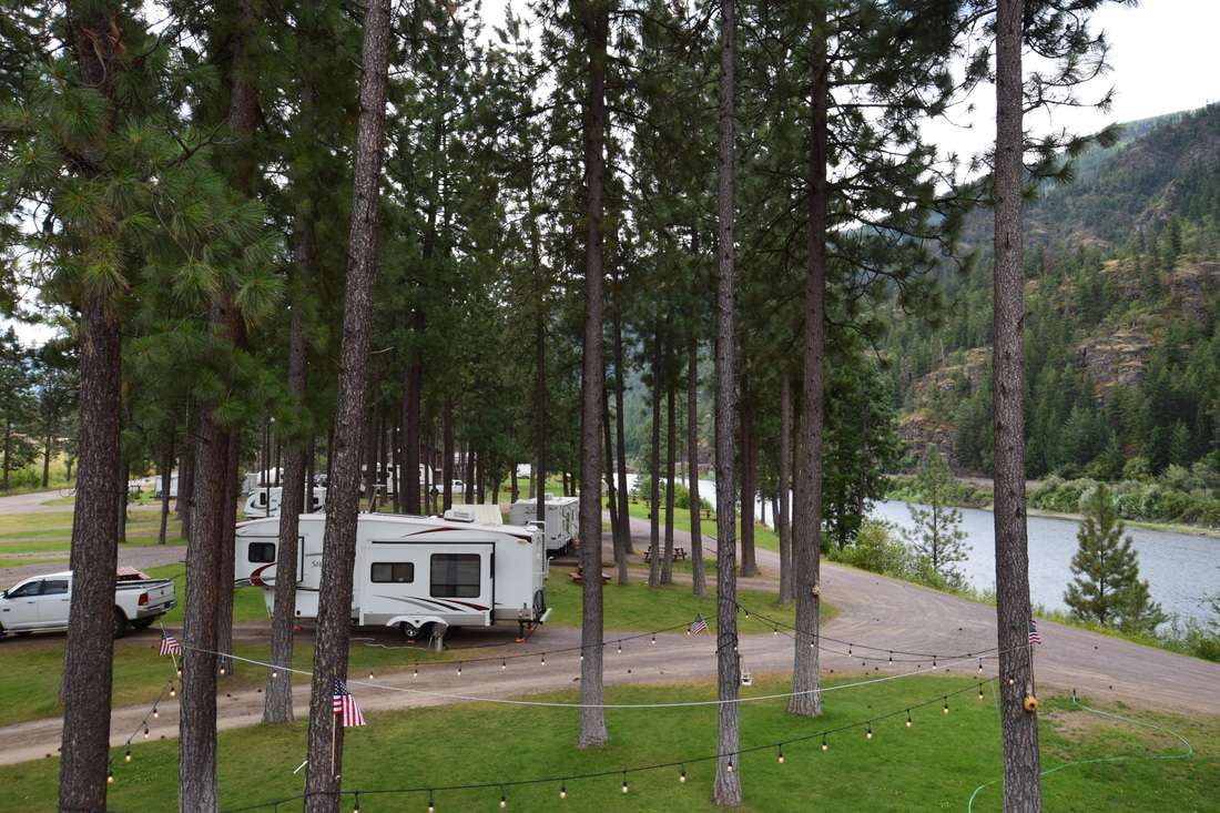 River Edge Resort