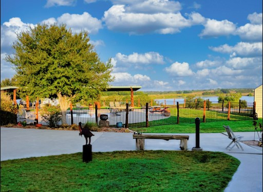 Lake Falling Star RV Resort