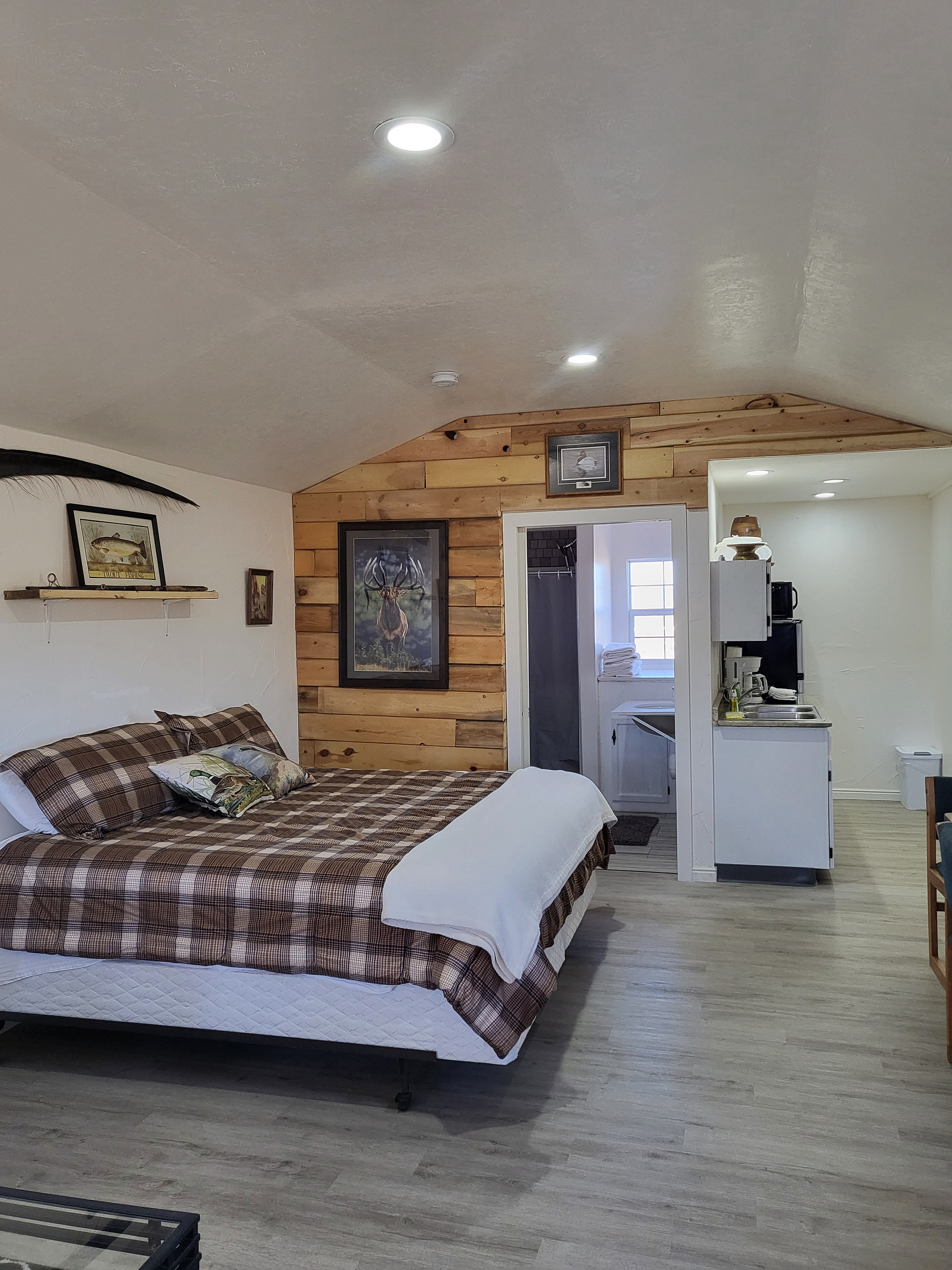 Color Country Cabins and R V