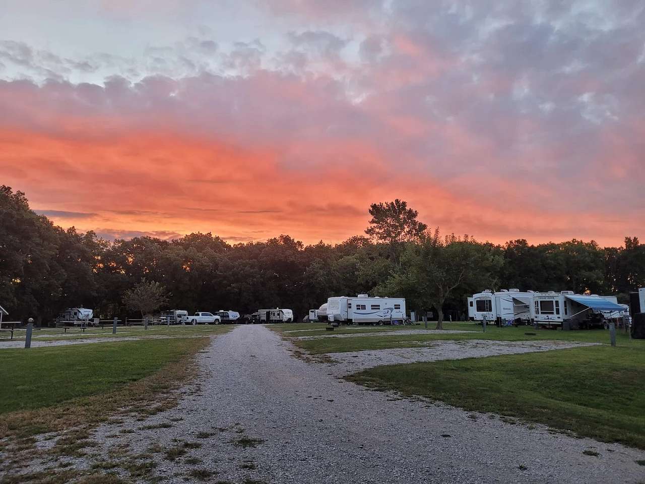 White Oaks on the Lake RV Resort