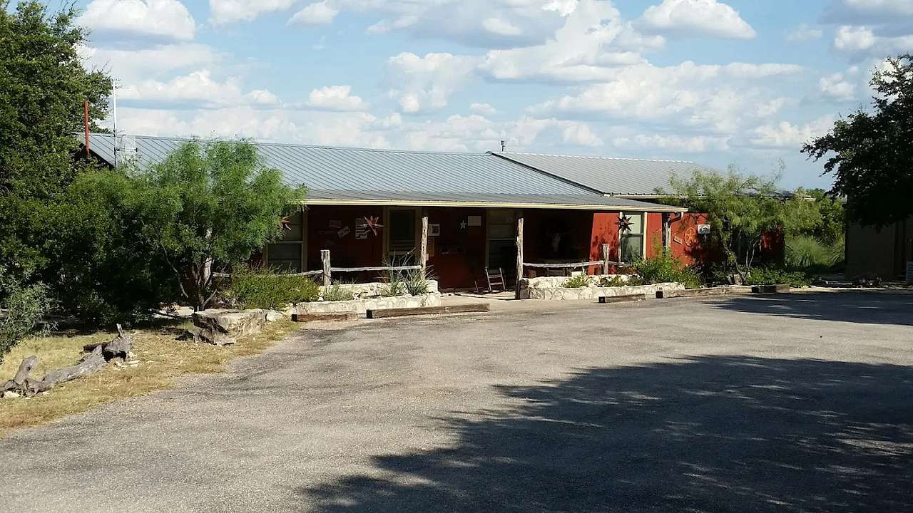 X Bar Ranch Nature Retreat