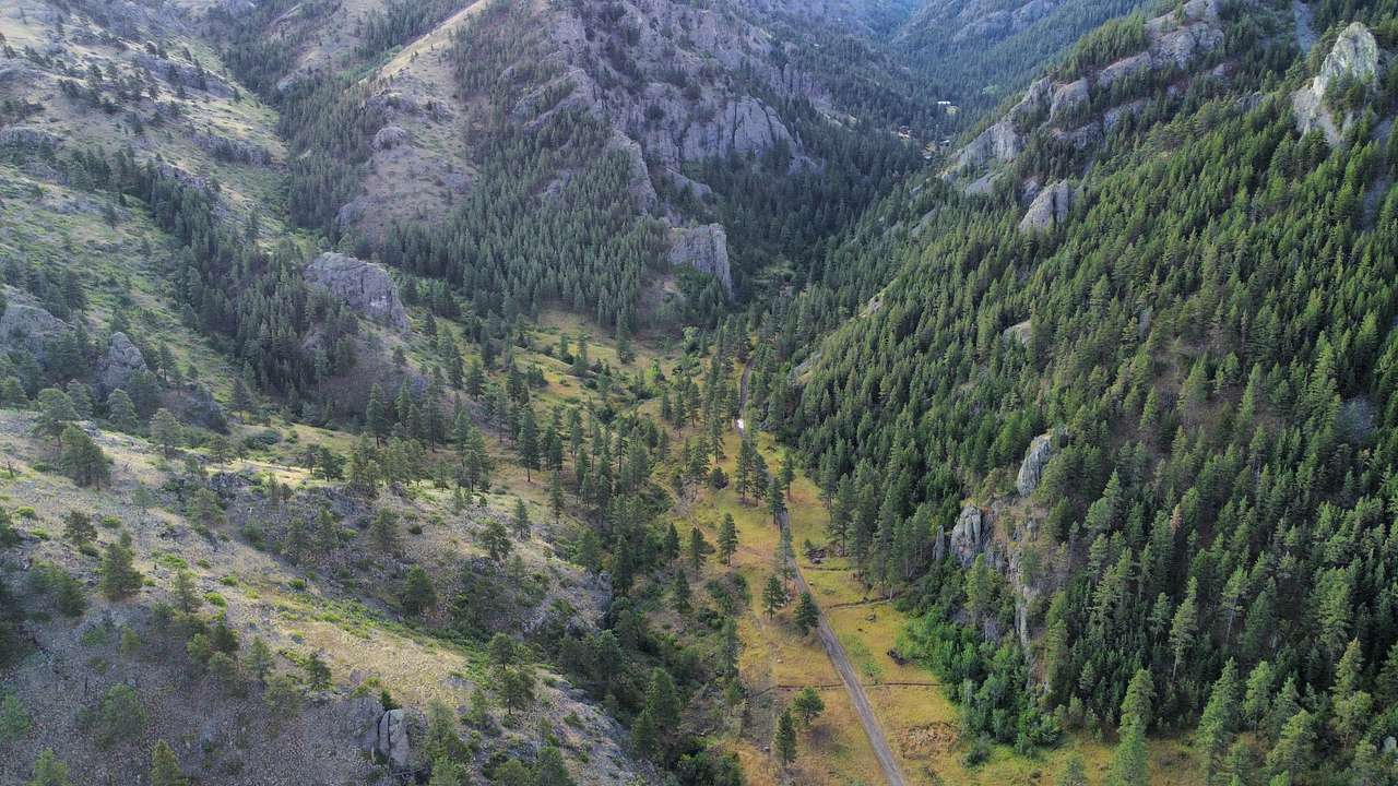 A Canyon Stay with Mini A-frame