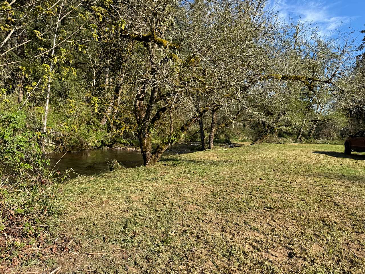 Western Meadow Creekside Retreat
