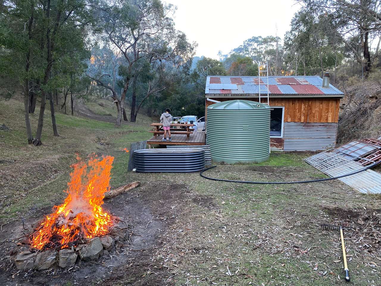 R&R Off-Grid Cabin
