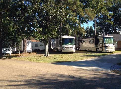 Courtneys RV Park