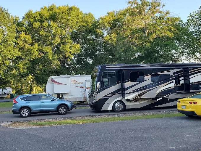 Evangeline Oaks RV Park