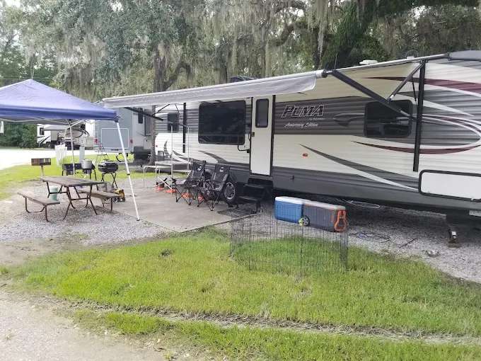 Hideaway Ponds Resort