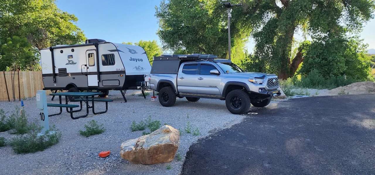 Green Valley Grocery RV Park