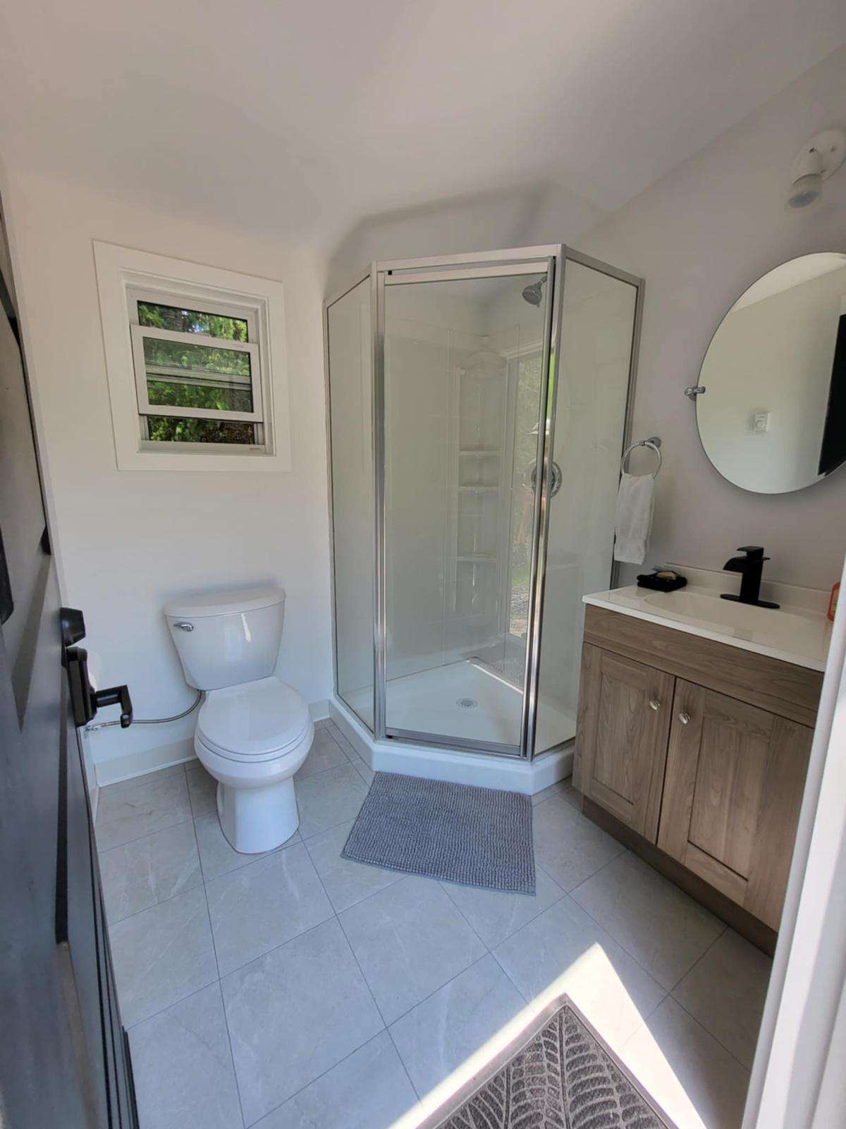 Creekside RnR Glamping
