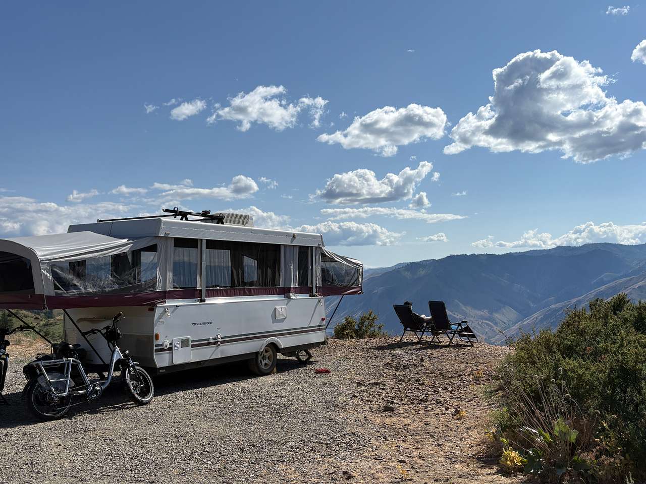 Earthlight Camping