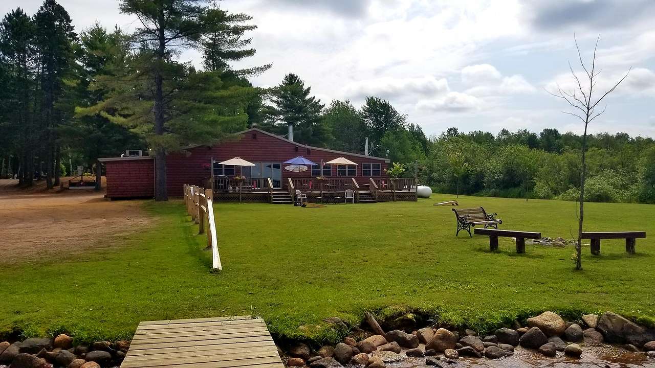 Bucksnort Resort