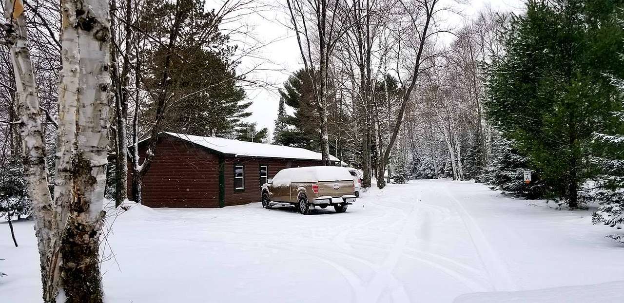 Bucksnort Resort